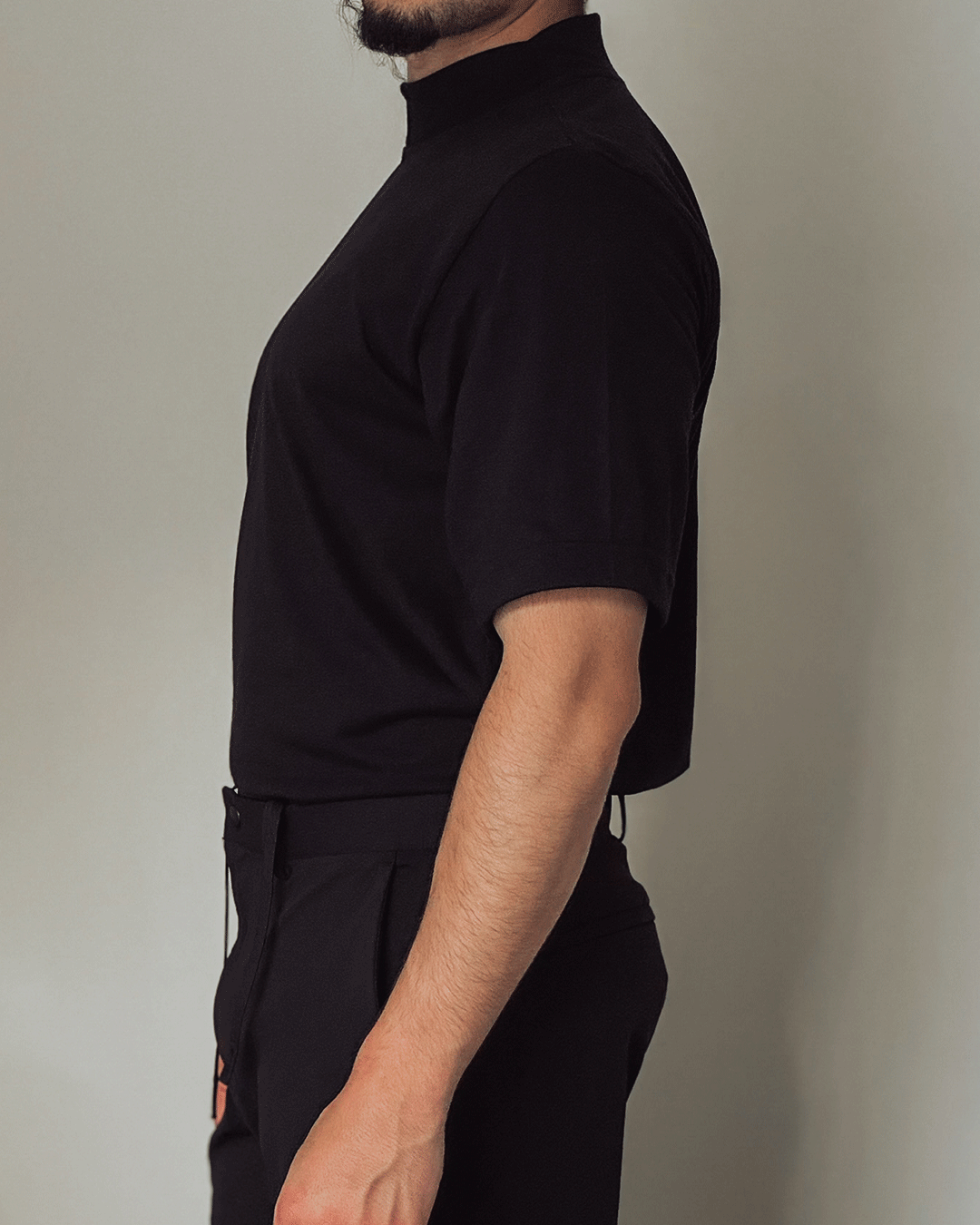 Polera Oversize Negra Algodón Formal Cuello Alto